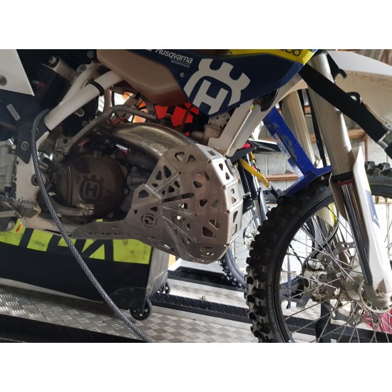ΠΡΟΣΤΑΤΕΥΤΙΚΟ ΚΙΝΗΤΗΡΑ HUSQVARNA  TE / TC 250 - 300 2013 - 2016